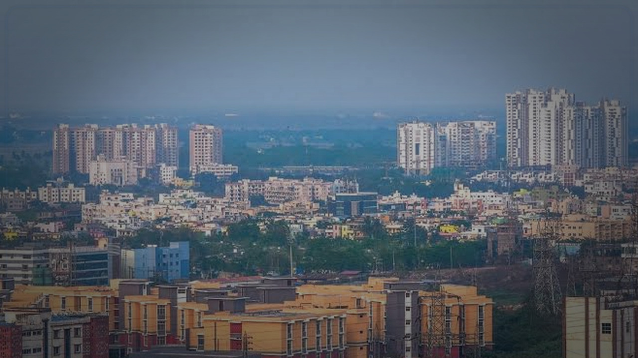 Bhubaneswar India skyline themed Pine Script service cover with dark market grading