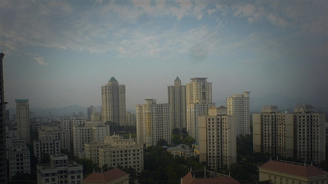 Thane India skyline themed Pine Script service cover with dark market grading